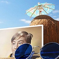 Photo effect - Coconut and sunglasses
