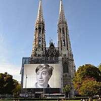 Photo effect - Walking in Vienna near Votive Church