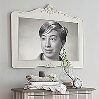 Photo effect - White wooden photo frame