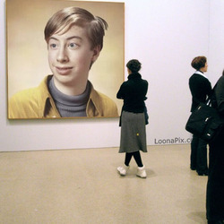 Photo effect - Attentive visitor of museum