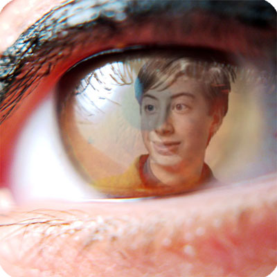 Photo effect - Reflected in the attractive eye